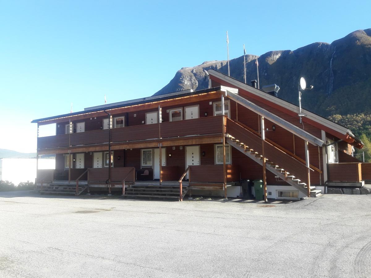 Motel Ridderkroa Tresfjord Exterior foto